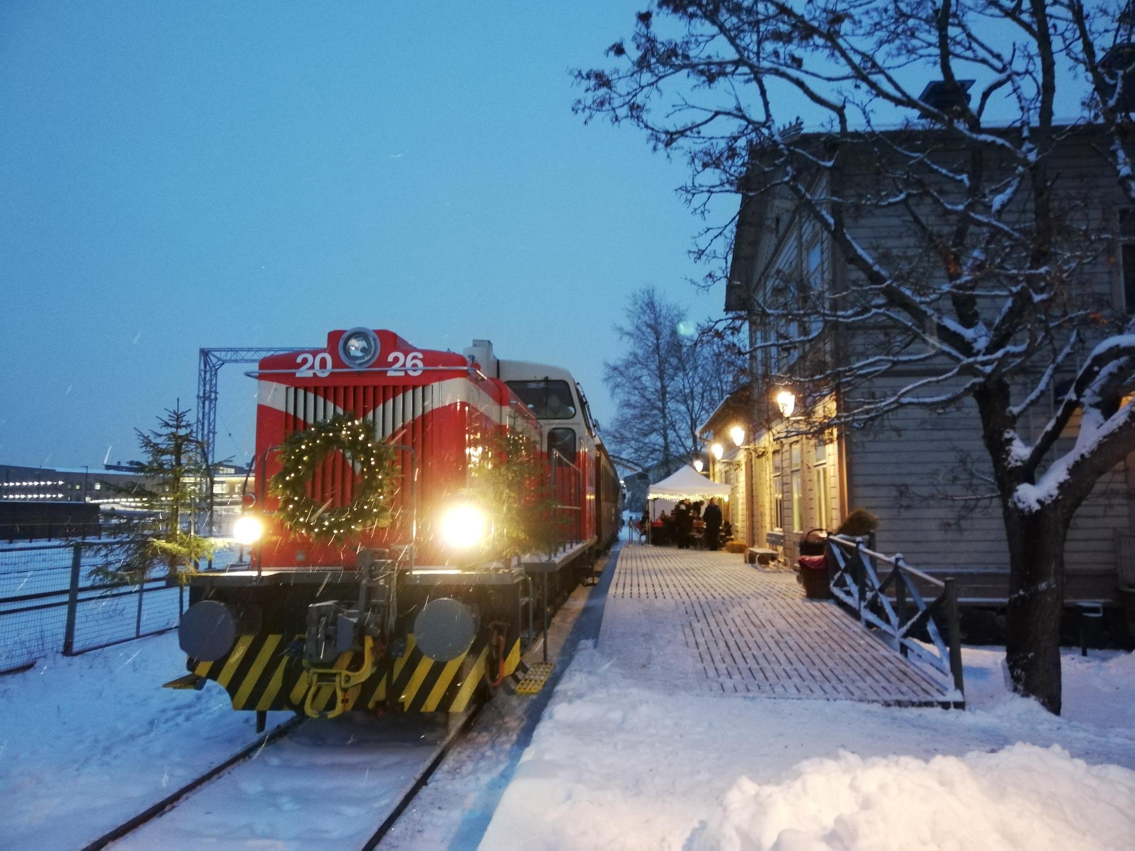 Joulun ja vuodenvaihteen aukioloajat