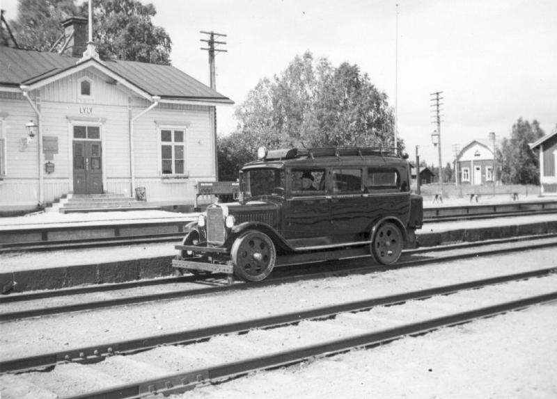 Autoresiina karussa!