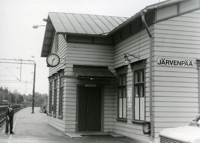 Rautatie ja Järvenpää-esitelmä